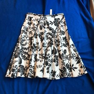 White House Black Market Skirt